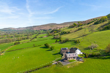 Black Mountain Retreat / Shepherds View