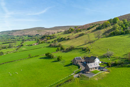 Holiday Cottages in the Brecon Beacons