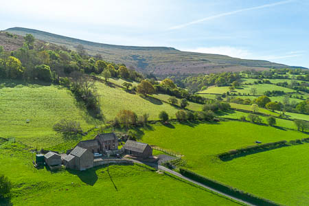 Neuadd Fach